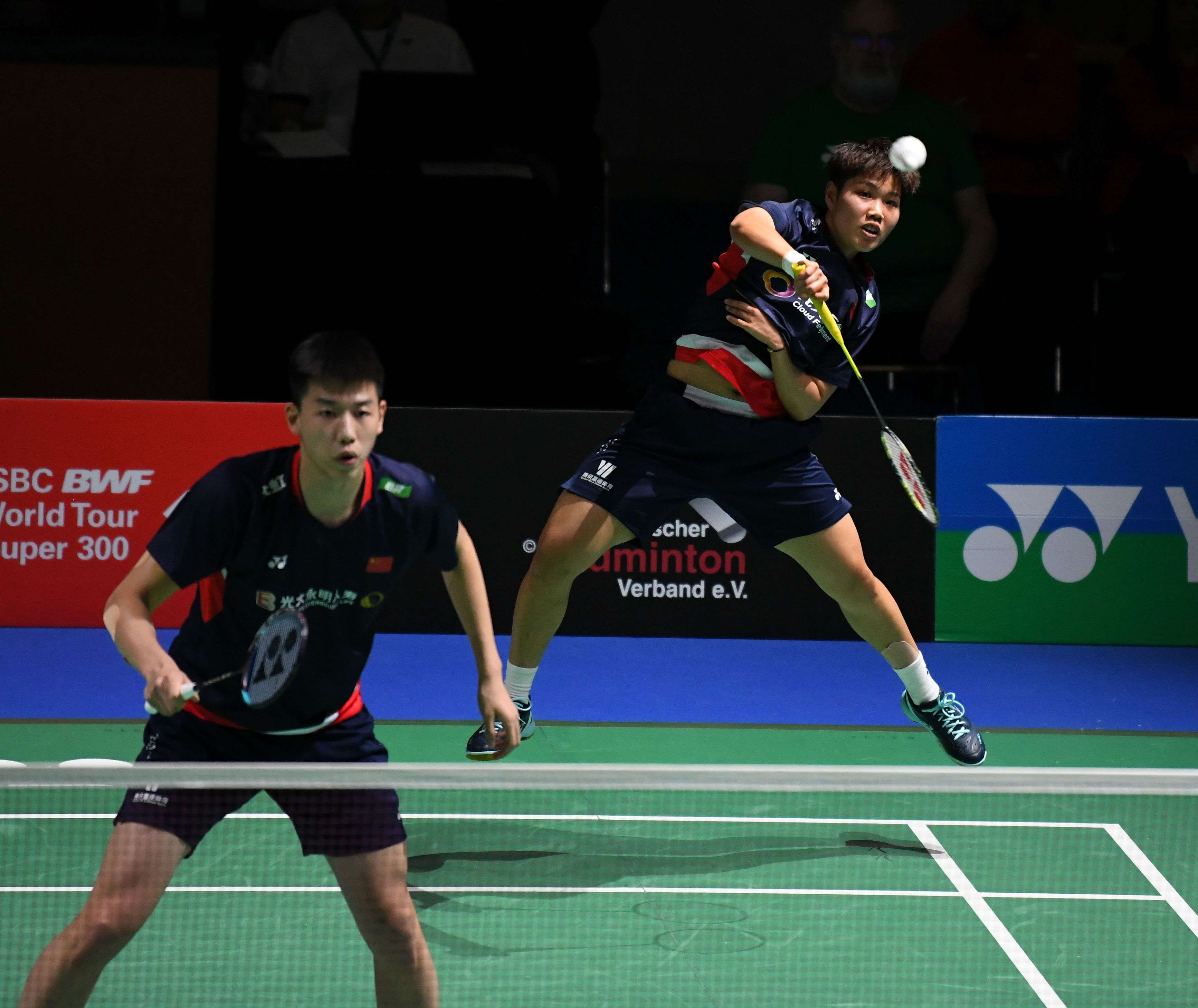 必因此而改 必因此而改